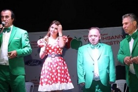 28-yesil-ihsaniye-elma-festivali-odul-toreni-ve-konserle-tamamlandi.jpg