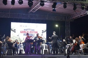 29-uluslararasi-gemlik-zeytini-festivali-butun-coskusu-ile-basladi.jpg