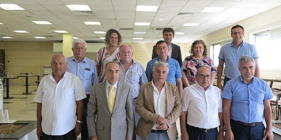 Akhisar Tarım Temsilcileri Tariş’i Ziyaret Etti