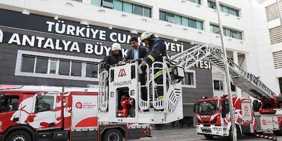 Antalya Büyükşehir Belediyesi’nde acil durum tatbikatı yapıldı