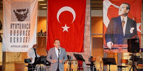 Ayvalık Atatürkçü Düşünce Derneği’nden Dayanışma Yemeği