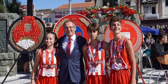 Ayvalık’ta Düşman İşgalinden Kurtuluşun 100. Yıl Coşkusu Yaşandı