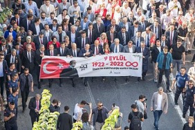 basmaneden-cumhuriyet-meydanina-zafer-yuruyusu.jpg