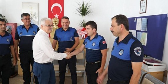 Burhaniye Belediyesi Zabıtalarına Özel Kutlama