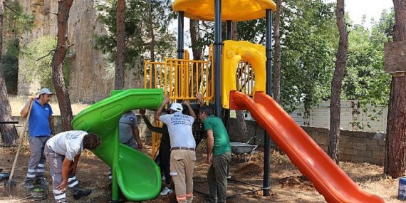 Büyükşehir Belediyesi’nden  Serikli çocuklara oyun parkı