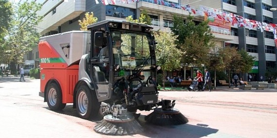 Çankaya’nın Çevre Dostu Süpürme Aracı