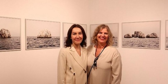 Christina Dimitriadis’in “İsland Hoping” Başlıklı Fotoğraf Sergisi Akaretler’de Açıldı