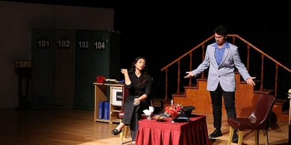 Genç Tiyatro Atölyesi Öğrencileri ‘Psiko-Drama’ İle Sahne Aldı