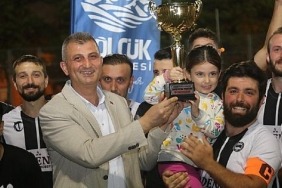 golcuk-belediye-baskanligi-kupasi-finalinde-seka-doganspor-karsisinda-sahadan-2-0-galip-ayrilan-ihsaniyespor-sampiyon-oldu.jpg