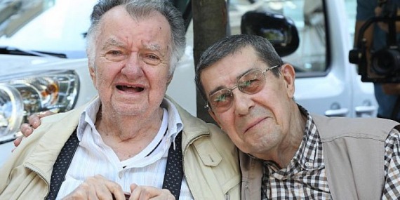 İBB Şehir Tiyatrosu Sanatçıları Usta Oyuncu Bilge Zobu’nun Yaş Gününü Kutladı