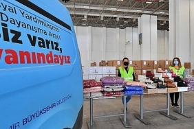 izmir-buyuksehir-belediyesinden-25-bin-ogrenciye-destek.jpg