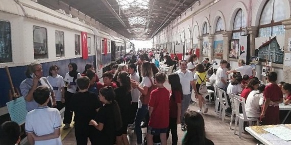 İzmir İl Milli Eğitim Müdürlüğünün “Gece Gündüz Bilim’ Bilim Şenliği” Tarihi Alsancak Garı’nda Başladı