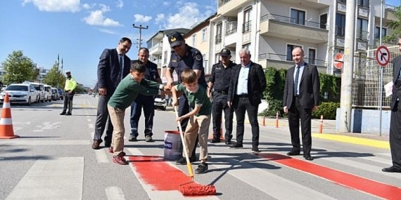 Kartepe’de yayalar kırmızı çizgimiz