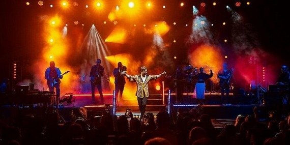 Kenan Doğulu’dan Ankara’da Festival Tadında Konser