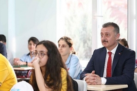 kocaeli-belediye-baskani-tahir-buyukakindan-ogrencilere-mesaj.jpg