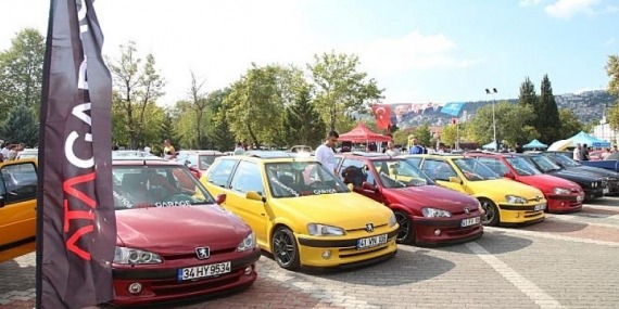 Kocaeli Büyükşehir, modifiyeli araç tutkunlarını buluşturdu