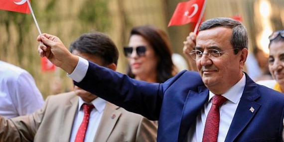 Konak Belediye Başkanı Abdül Batur: İyi ki doğdun İzmir