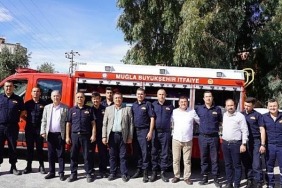 milas-belediye-baskani-muhammet-tokat-milas-itfaiyesini-ziyaret-etti.jpg