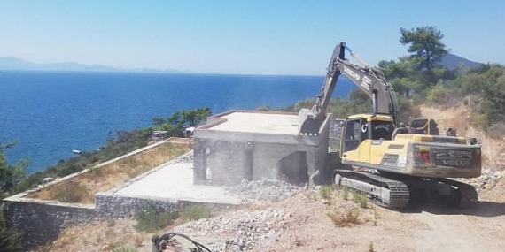 Milas’ta Kaçak Yapılarla Mücadele Sürüyor