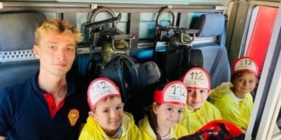 Minik öğrencilerden itfaiyeye ziyaret