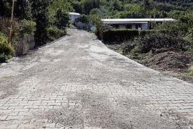 mudanyada-parke-kaplama-ve-yol-calismalari-suruyor.jpg