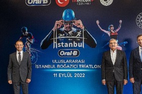 oral-b-sponsorlugundaki-kitalararasi-triatlon-yarismasinin-ikincisi-yapiliyor.jpg