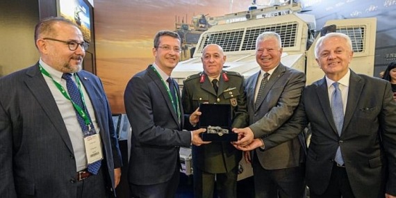 Özuslu: Takip etmemiz gereken yol ilim ve fendir