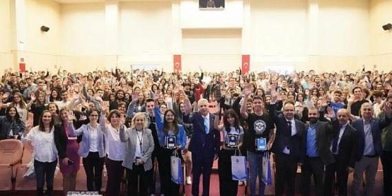 Rektör Prof. Dr. Budak, çiçeği burnunda Egelilerle bir araya geldi