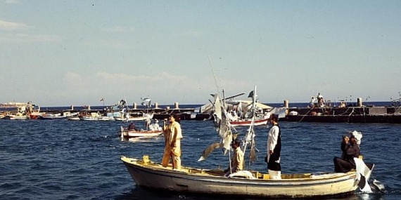 Salt Beyoğlu ve Salt Galata’da yeni sergi “Sahnede 90’lar”