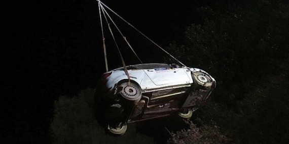 Şampiyonada kaza yapan otomobillerin yardımına Büyükşehir koştu