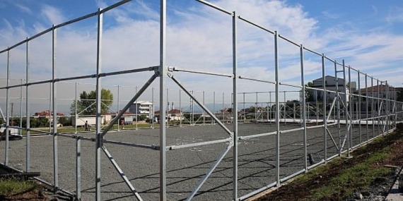 Şevkatiye Parkı’nda zemin betonları atıldı