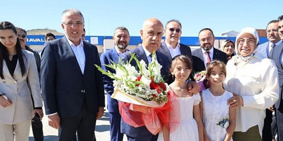 Tarım ve Orman Bakanı Vahit Kirişci, bir dizi programlara katılmak üzere Nevşehir’e geldi