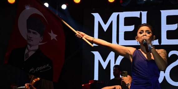 Torbalı’da ‘Kurtuluş şenliklerine’ muhteşem gala