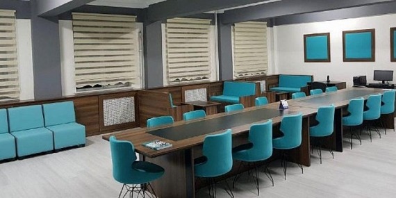 Van büyükşehir belediyesi 67 okulun öğretmenler odasını yeniliyor