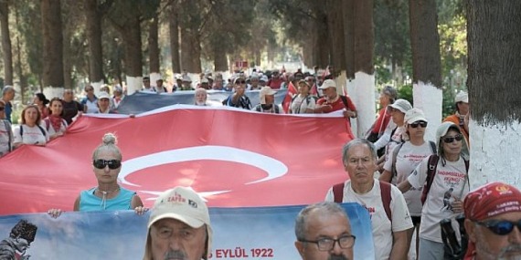 Zafer Kafilesi Salihli’ye vardı