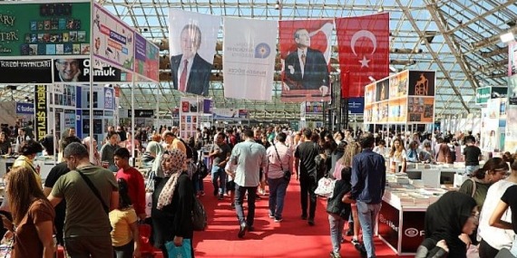 12. Antalya Kitap Fuarı dolu dolu geçiyor
