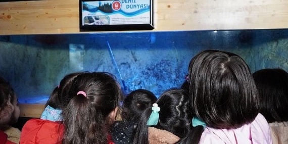 Ahtapot Görmeyen Çocuk Kalmasın