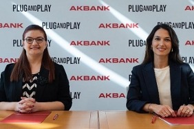 akbank-plug-and-play-turkiyenin-ilk-finansal-partneri-oldu.jpg
