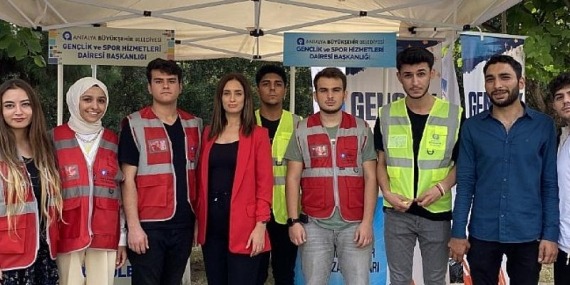 Antalya Büyükşehir Öğrenci Topluluk Tanıtım Günlerine Katıldı