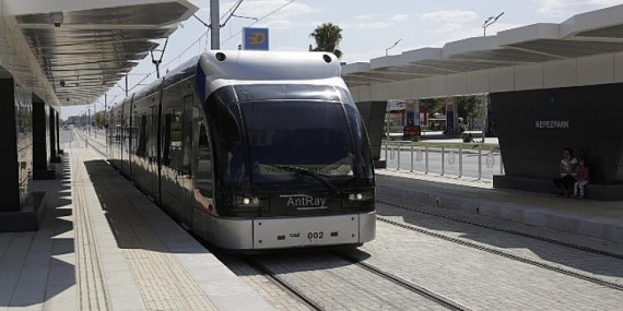Antalya Büyükşehir’e ait toplu ulaşım araçları Cumhuriyet Bayramı’nda ücretsiz