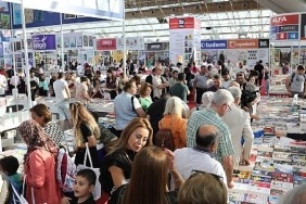 antalya-kitap-fuarinin-5nci-gununde-de-ziyaretci-rekoru.jpg
