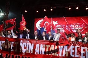 antalyada-muhtesem-cumhuriyet-coskusu.jpg