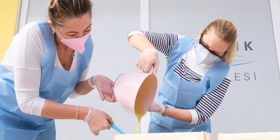 Ayvalık Belediyesi  Mahalleevlerinde Üretilen Mis Kokulu Sabunlar Festivale Hazır