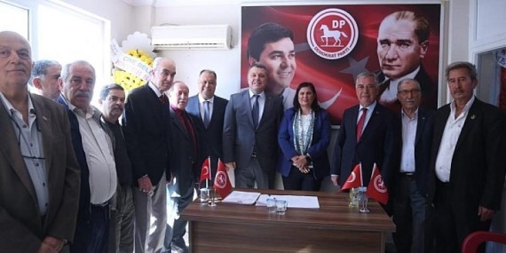 Başkan Çerçioğlu Çine’de Demokrat Parti Kongresi’ni Ziyaret Etti