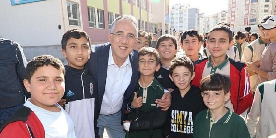 Başkan Savran Mahalle Gezilerini Sürdürüyor