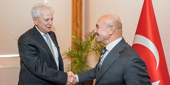 Başkan Soyer EBSO yönetimini konuk etti