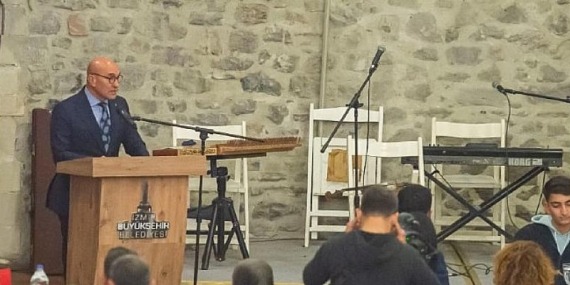 Başkan Tunç Soyer Büyükşehir’in din görevlileri ile bereket sofrasında buluştu