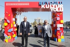 beyoglu-kultur-yolu-festivali-2500-fotografcinin-katildigi-fotomaraton-heyecaniyla-basladi.jpg