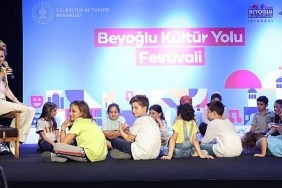 beyoglu-kultur-yolu-festivali-kapsaminda-gerceklestirilen-genclik-ve-cocuk-bulusmalari-basladi.jpg