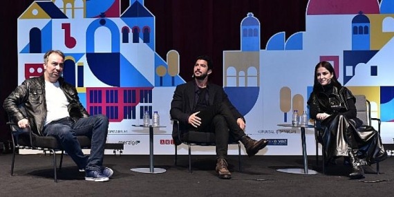 Beyoğlu Kültür Yolu Festivali Kapsamında Gerçekleştirilen Gençlik ve Çocuk Buluşmaları”nda Sipahi Dizisinin Başrol Oyuncuları Kaan Yıldırım ve Özge Gürel Gençlerin Sorularını Yanıtladı